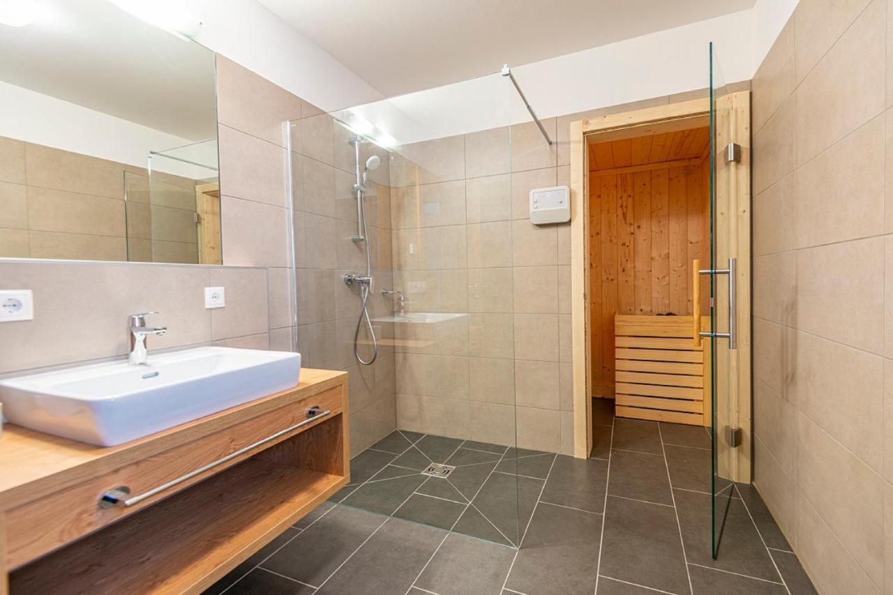 Chalet mit 4 Schlafzimmern und eigener Sauna