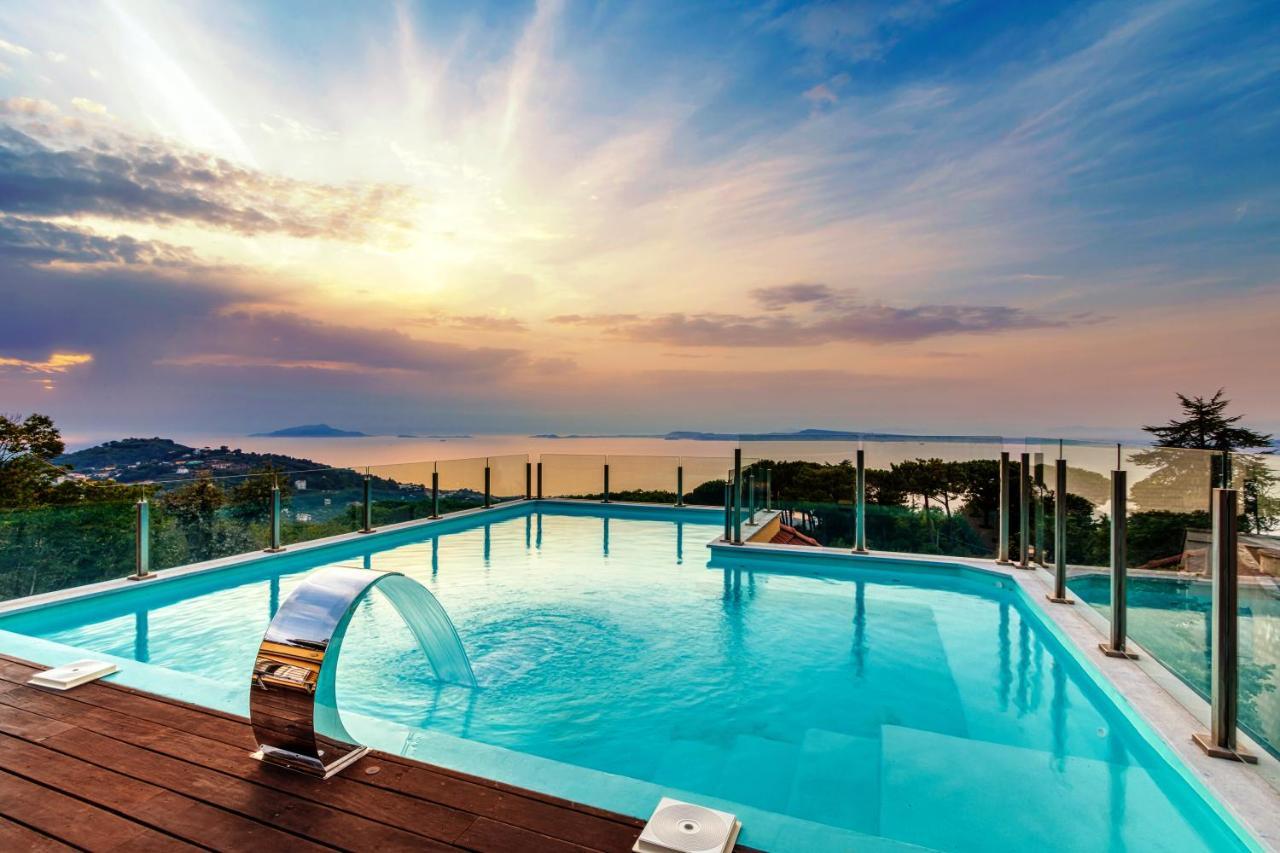 Five-Bedroom Villa