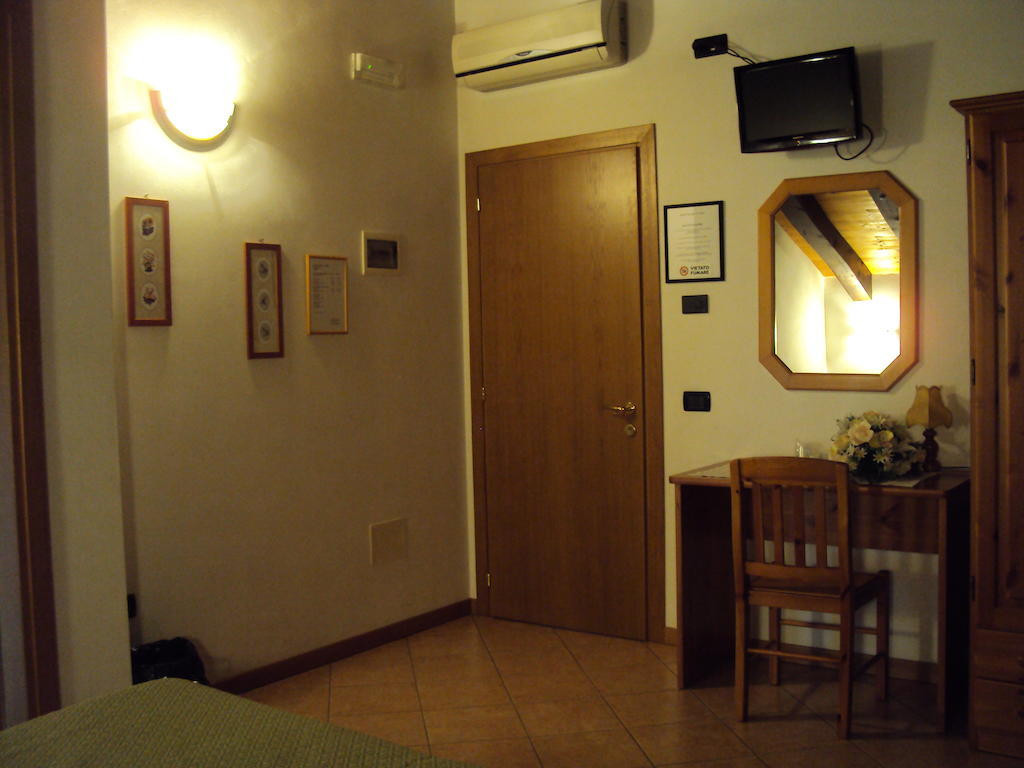 Camera Singola con Bagno Privato