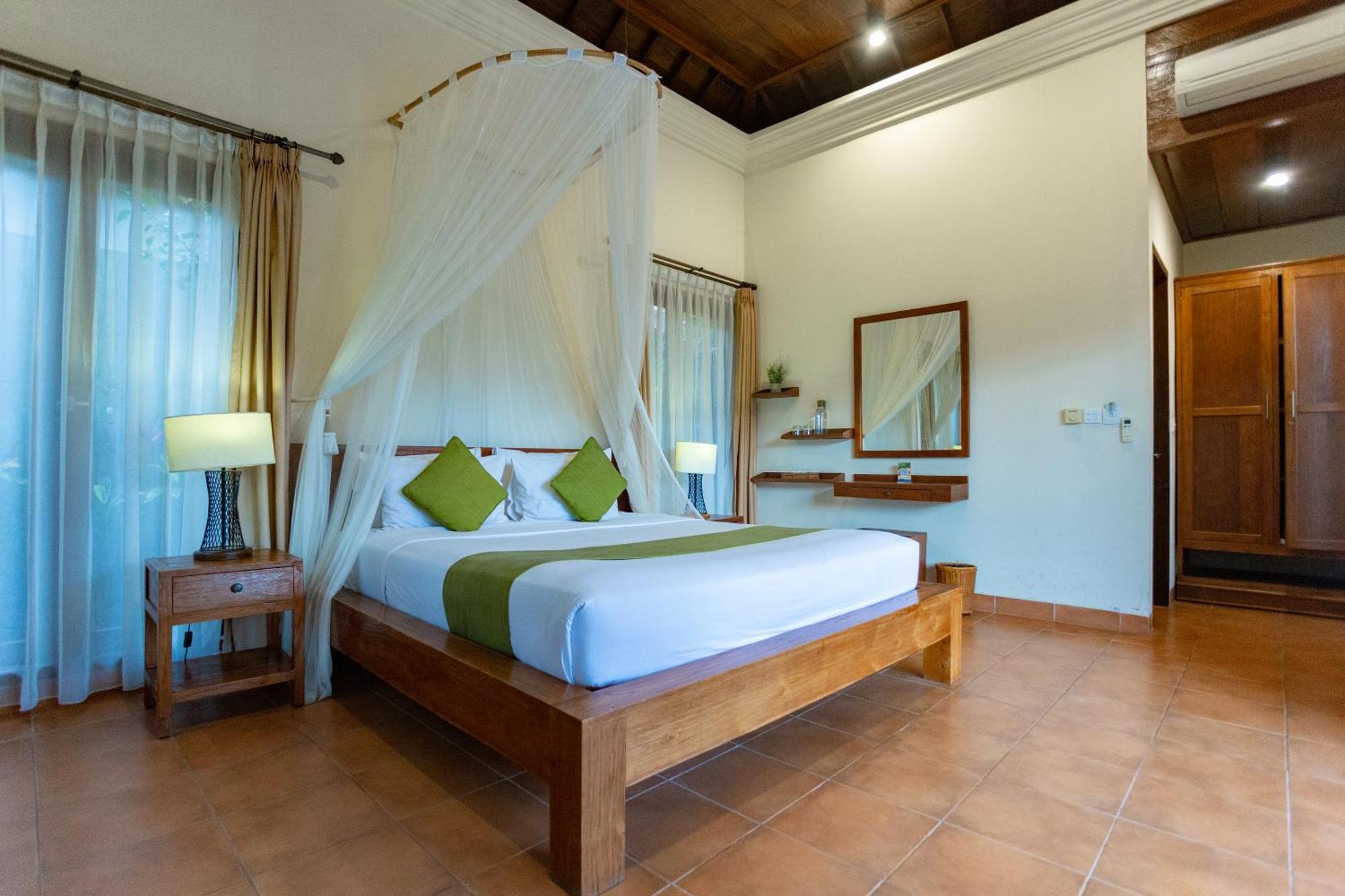 Villa con 2 dormitorios y piscina privada
