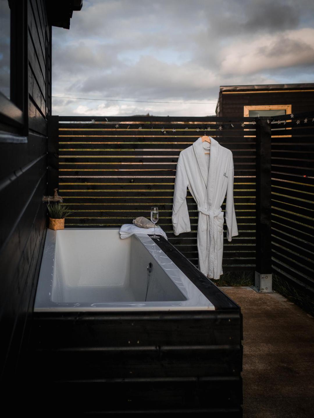 Deluxe Double or Twin Room Sea View