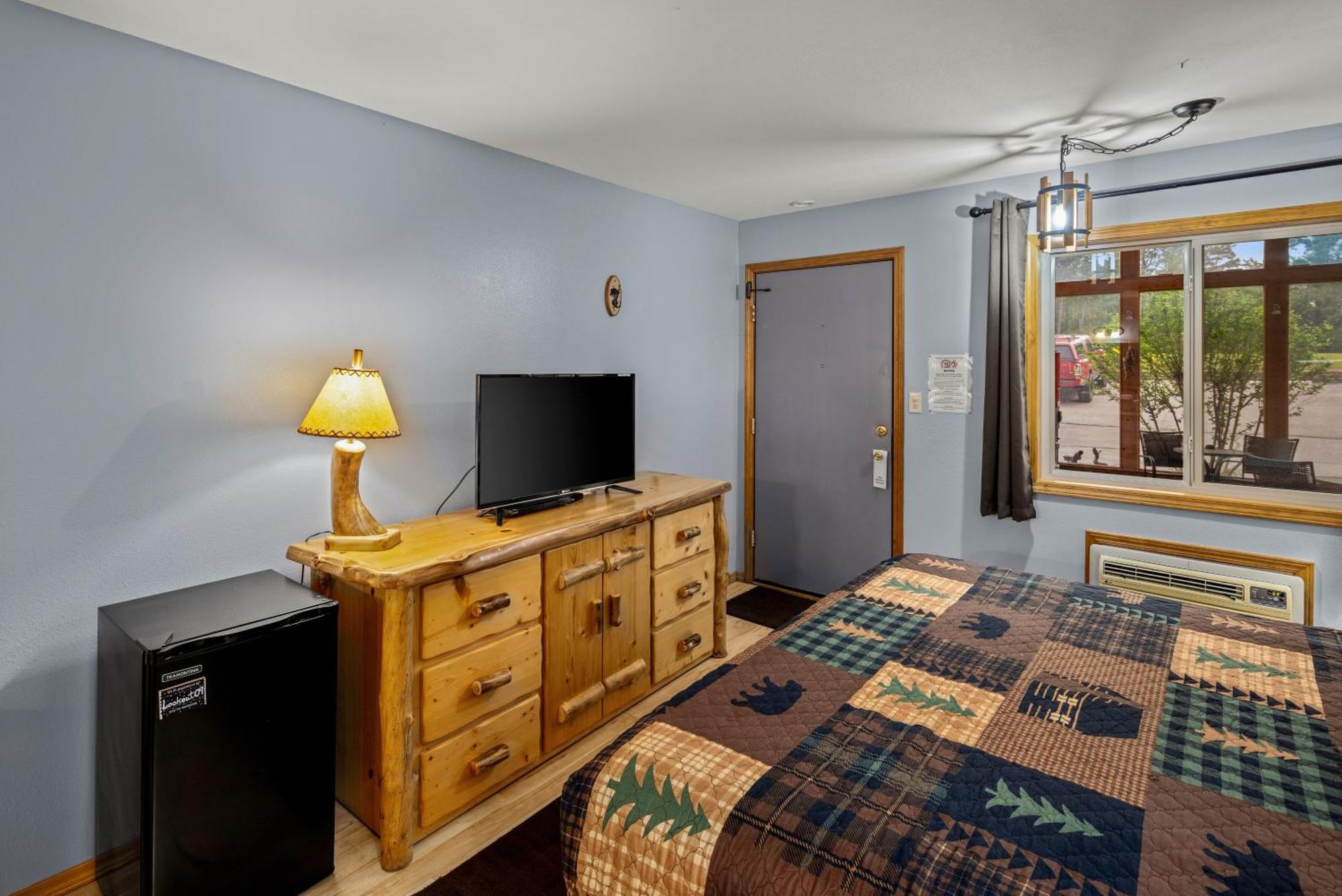 Deluxe King Room with Spa Bath
