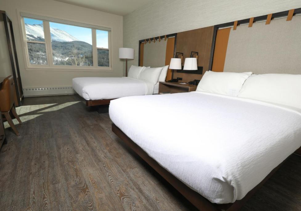 Queen Room Two Queen Beds Mountain View,1707784891:JPEG
