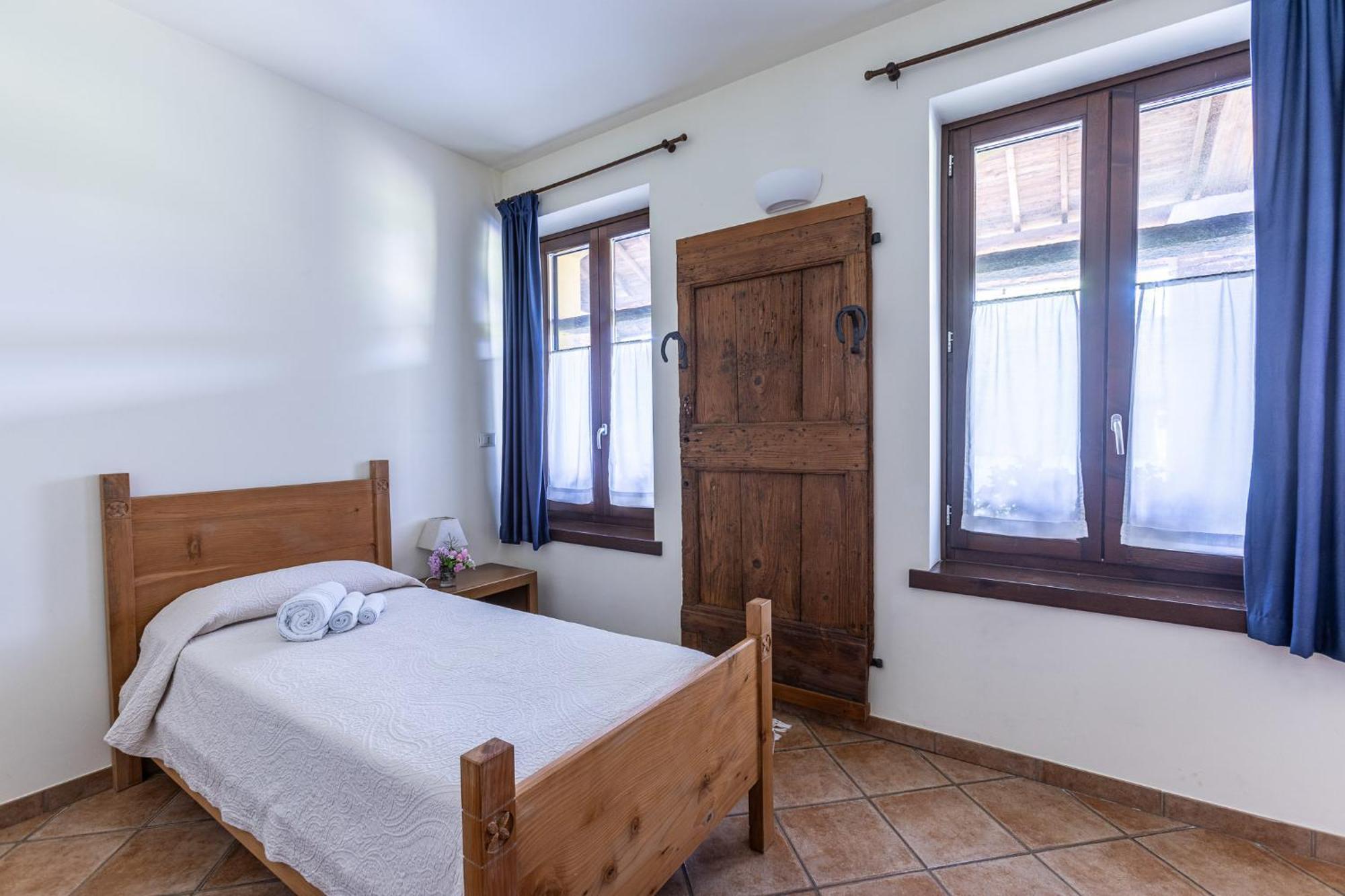 Single Room Private Bathroom