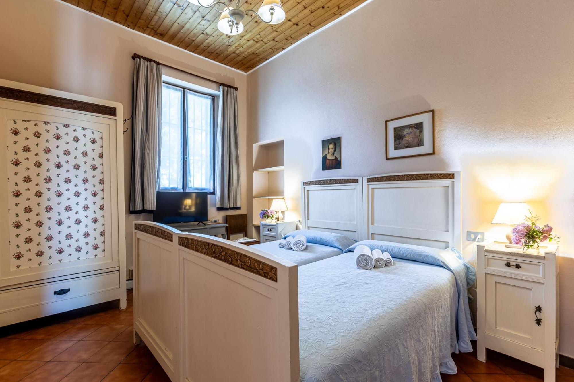 Triple Room Private Bathroom