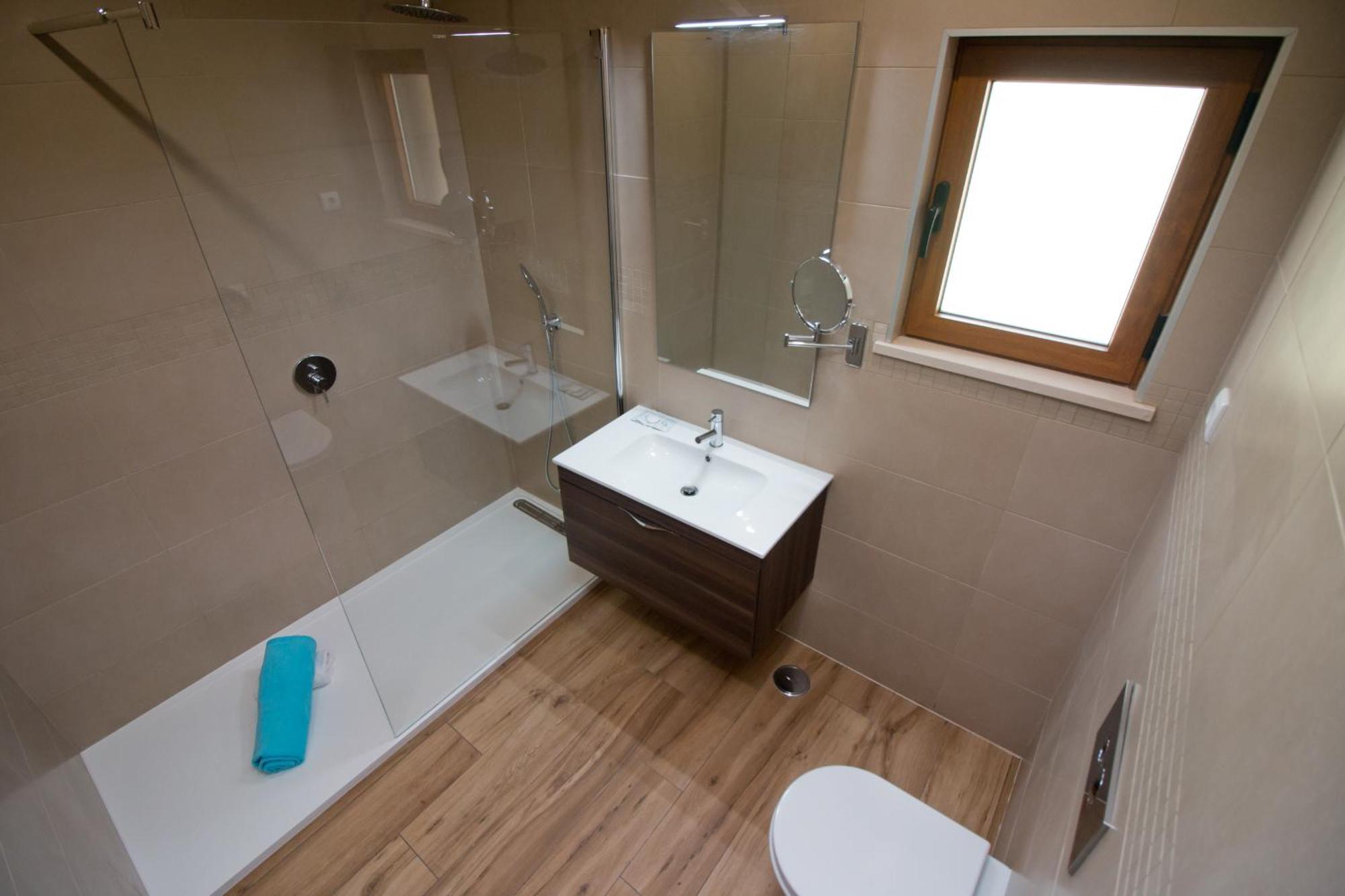 Small Double Room,1673976320:JPEG
