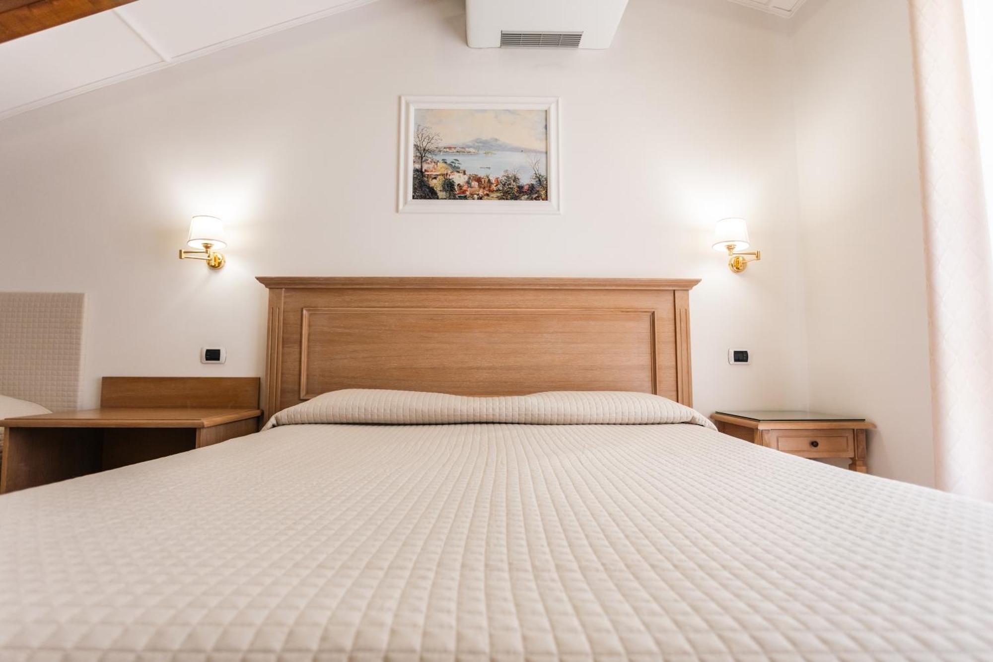 Comfort Triple Room