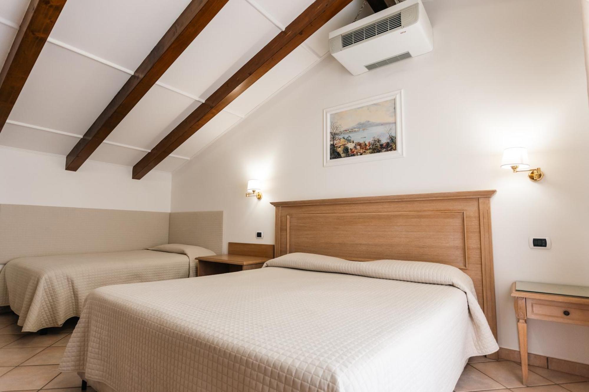 Comfort Triple Room