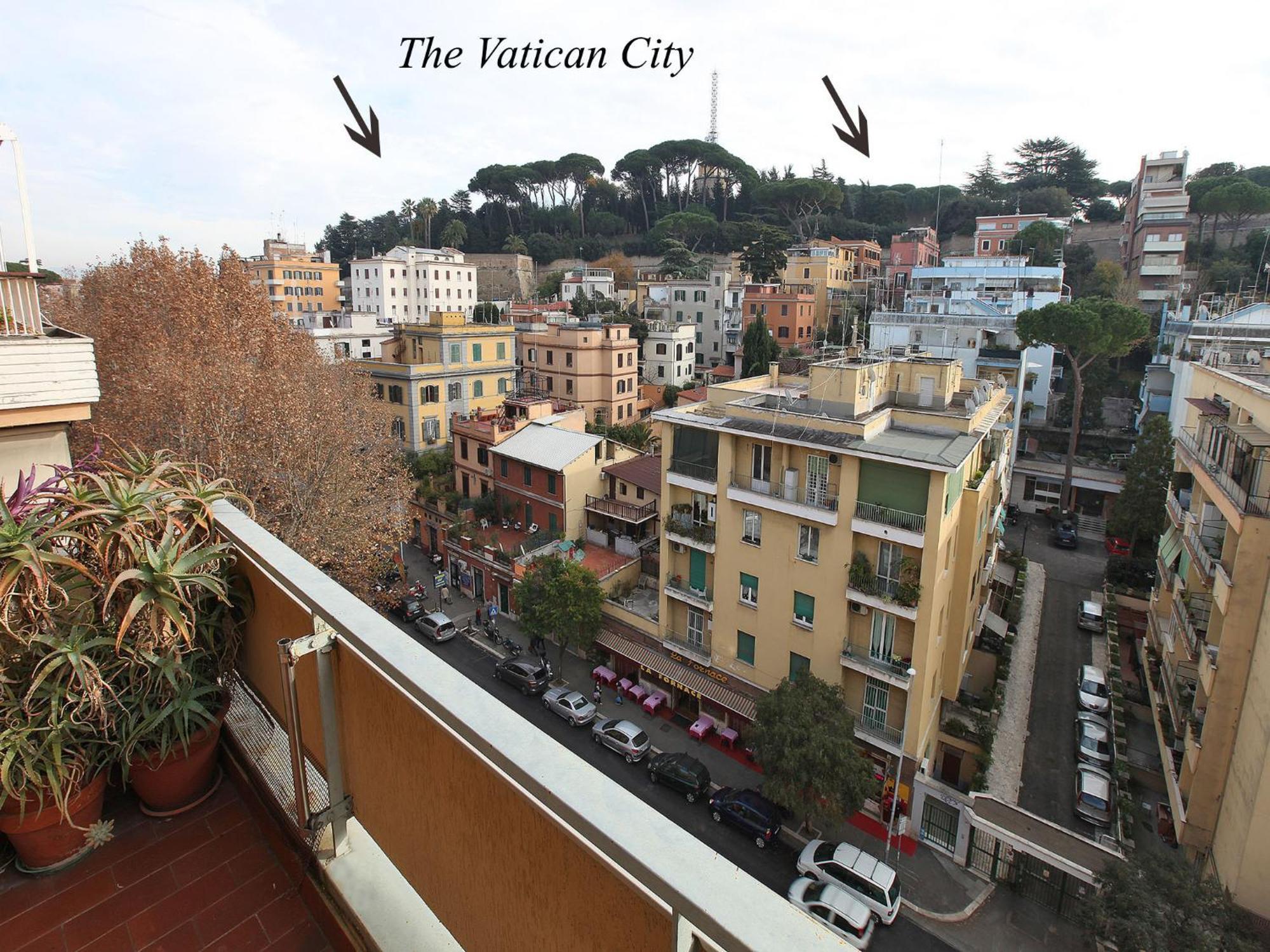 Two-Bedroom Apartment City View