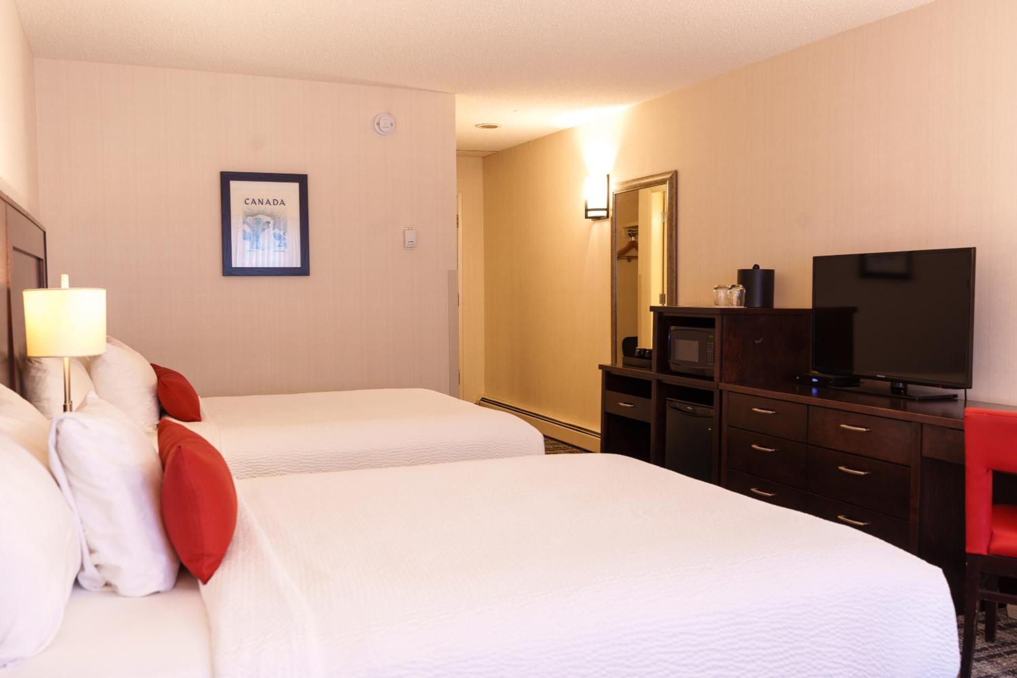 Deluxe Queen Room with Two Queen Beds