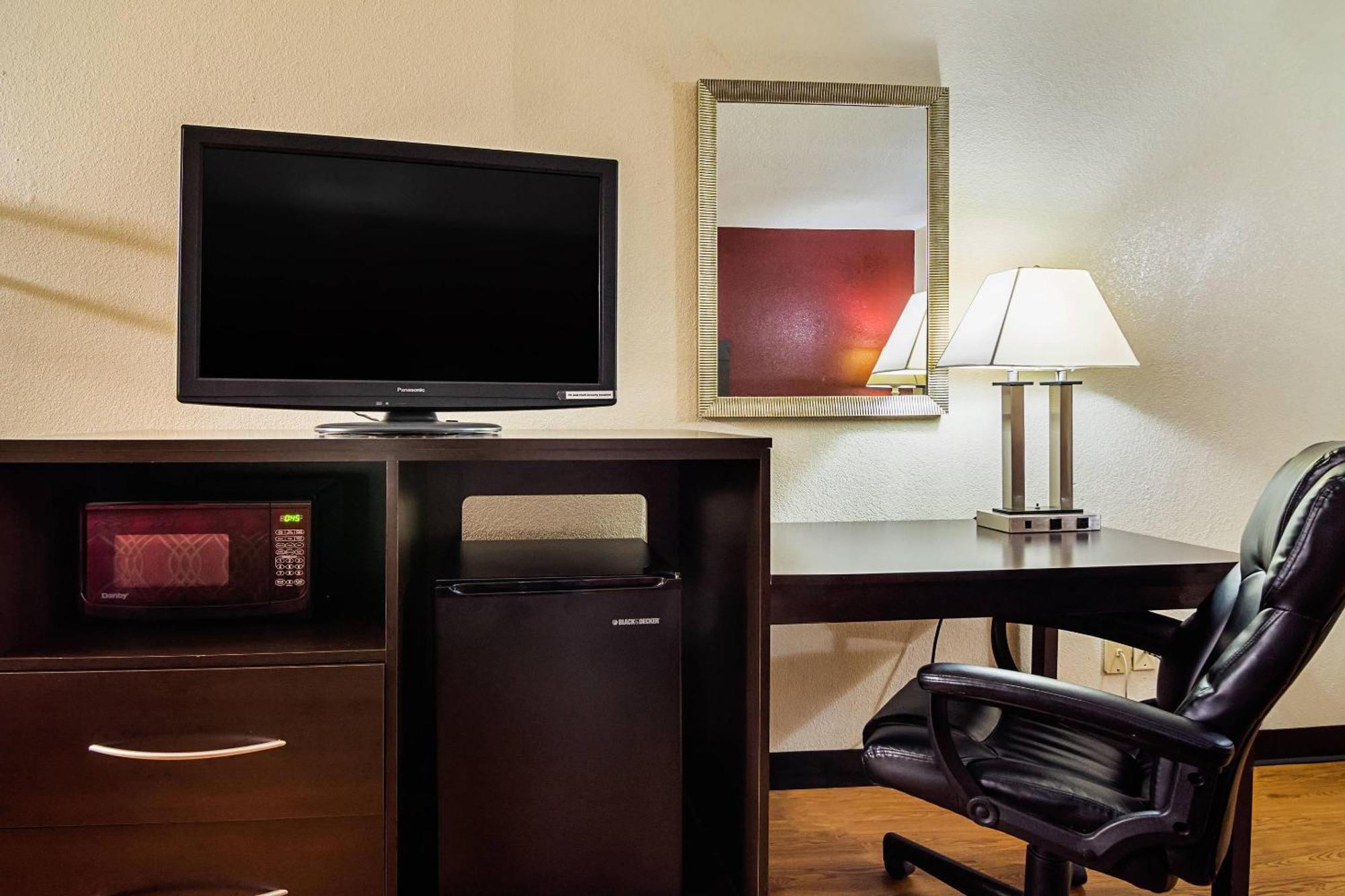 Double Room with Two Double Beds - Smoking