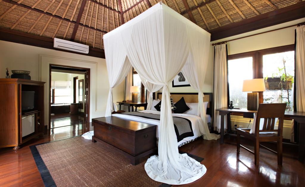 Three Bedroom Owners Pool Villa with Free Massage
