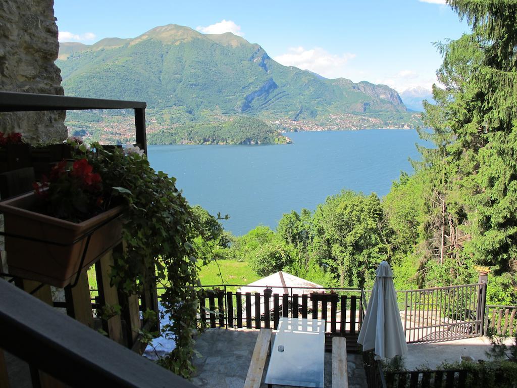 Camera Matrimoniale con Vista Lago