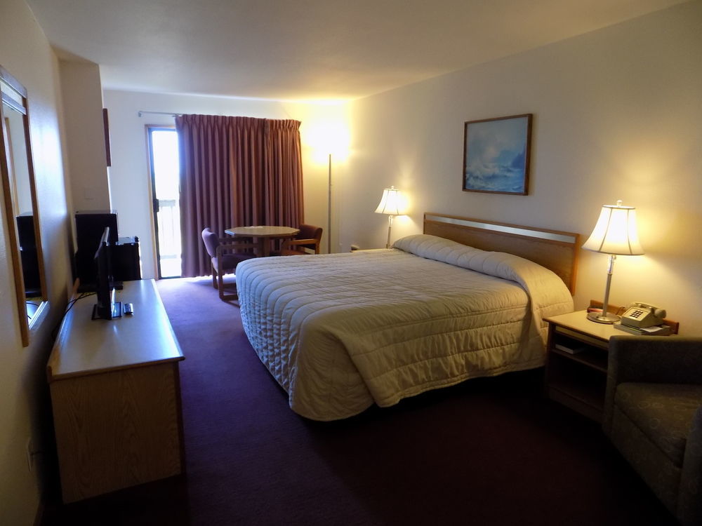 King Room with Ocean View - No Pets