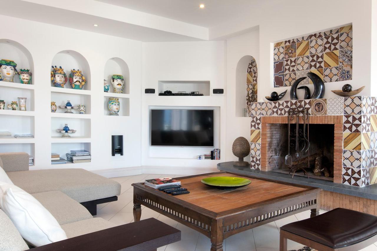 Five-Bedroom Villa