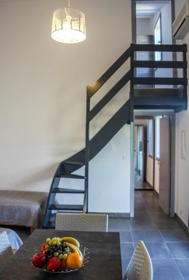 Two-Bedroom House,855518309:JPEG