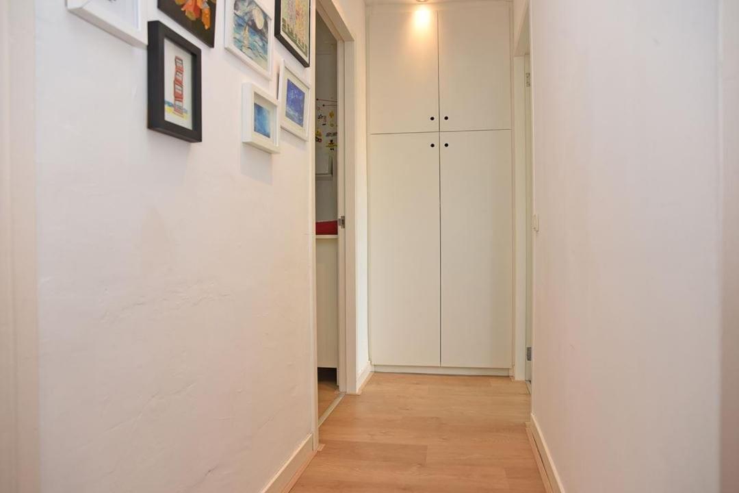 Three-Bedroom House,950284984:JPEG