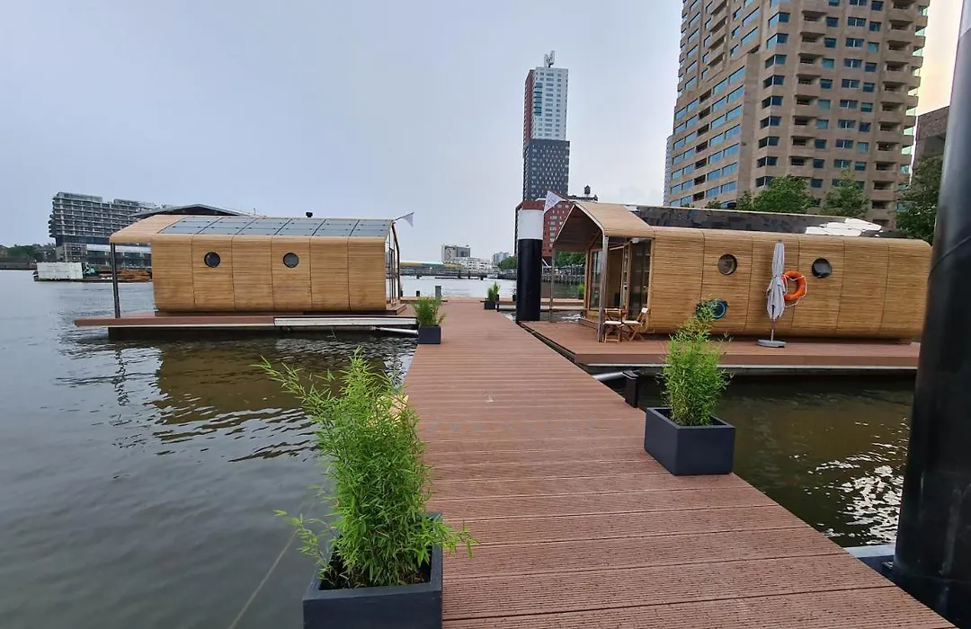 Wikkelboat Nr1 at Floating Rotterdam Rijnhaven Villa-1