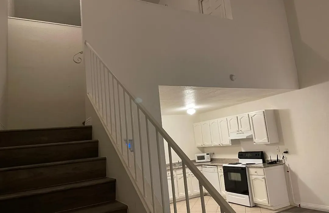Golden Vegas Condo Next To Airport & University-1