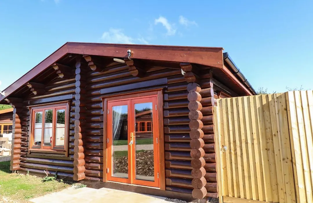 Pine Lodge-1