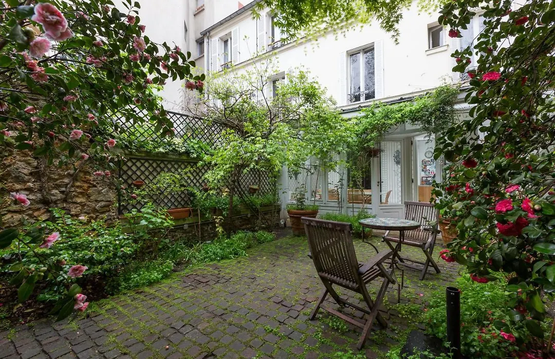 Veeve - Charming Townhouse Near Parc Montsouris-1