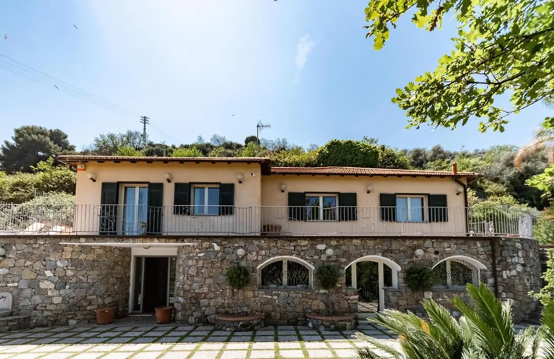 Villa Riviera Lux- Bluchalet-1