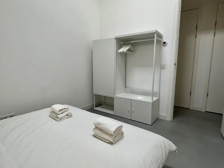 Trendy 2 Bedroom Serviced Apartment-1
