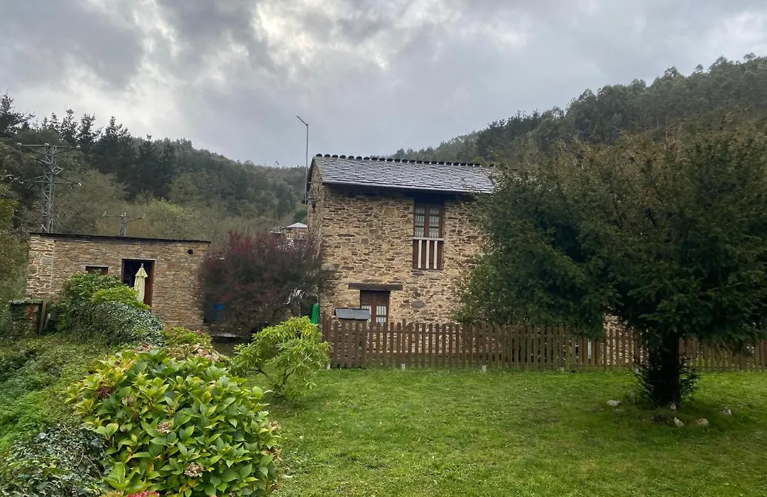 Casas Rurales TAReira en Taramundi-1