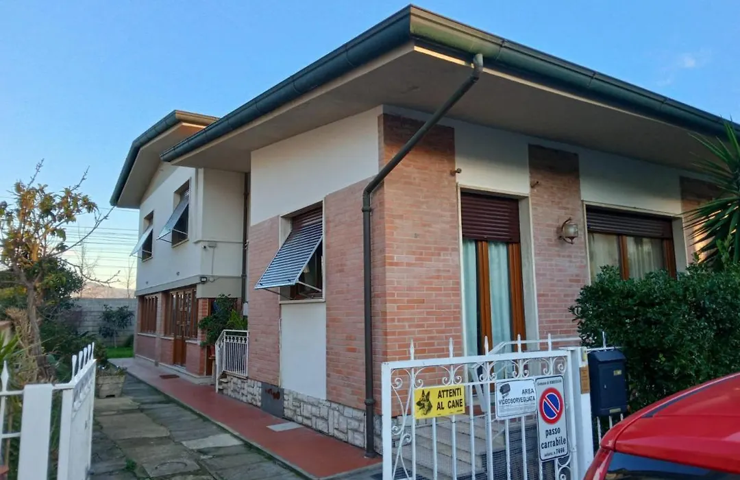 Vacanze A Viareggio-1