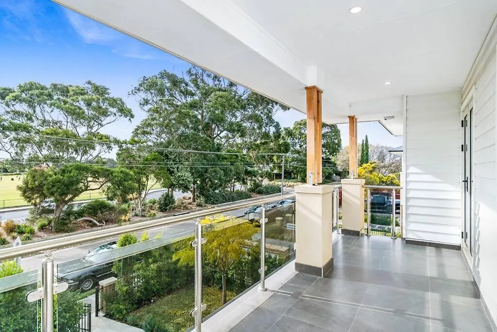 Spacious Luxury Hampton Home - Park Front-1