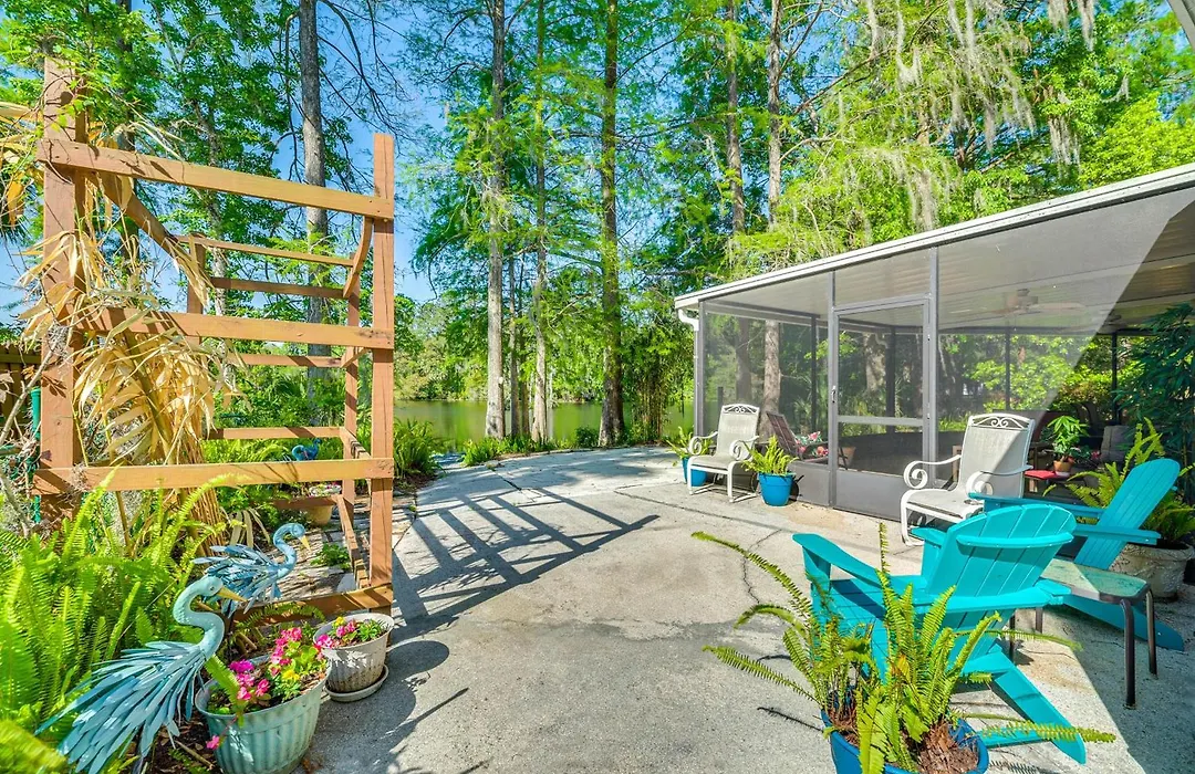 Dock And Lanai Waterfront Home In Dunnellon-1