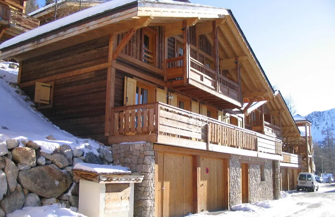 Sci Chalet Dempure-1