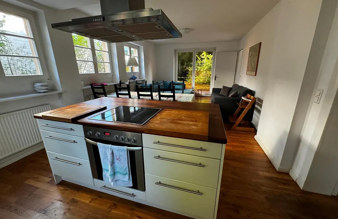 Beautiful House In Zehlendorf-1