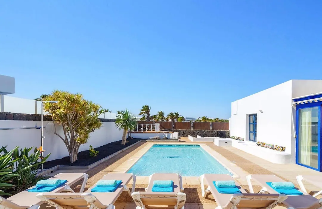 Villa Castillo Del Aguila By Villa Plus-1
