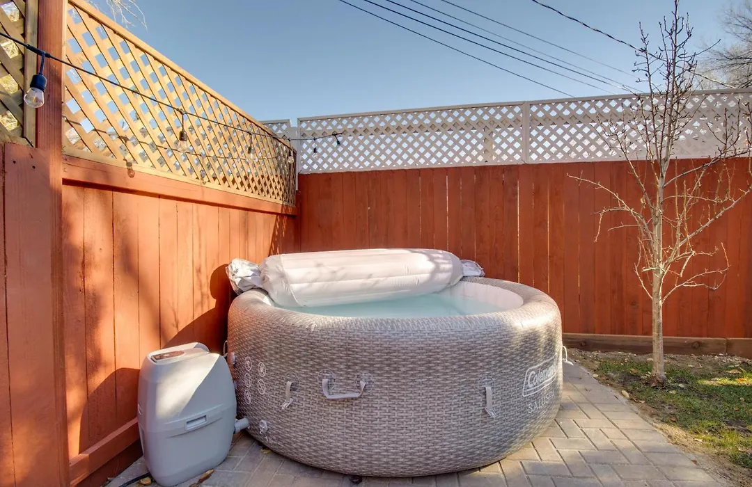 Hot Tub + Walk To Midtown! Reno Retreat-1