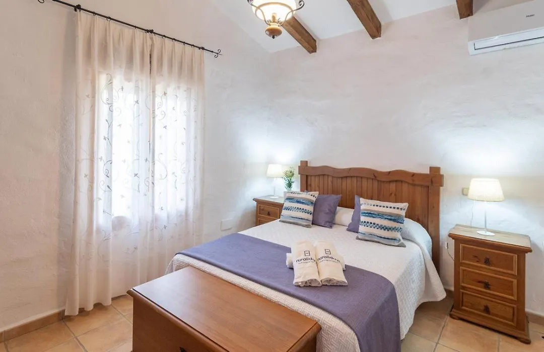 Finca del Rio Antequera - La Higuera by Ruralidays-1