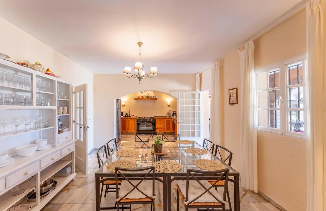 Villa Buenavista Malaga - Sea View, Private Heated Pool, Spa, 5 Bedrooms-1