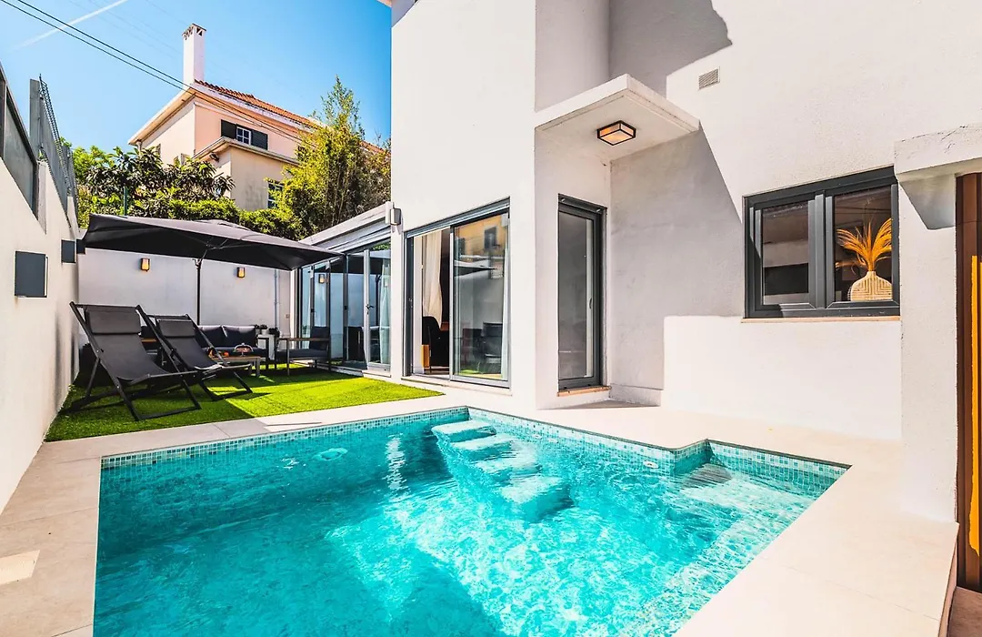 Heated Pool & Sauna Bliss - Luxury 4Br Villa-1