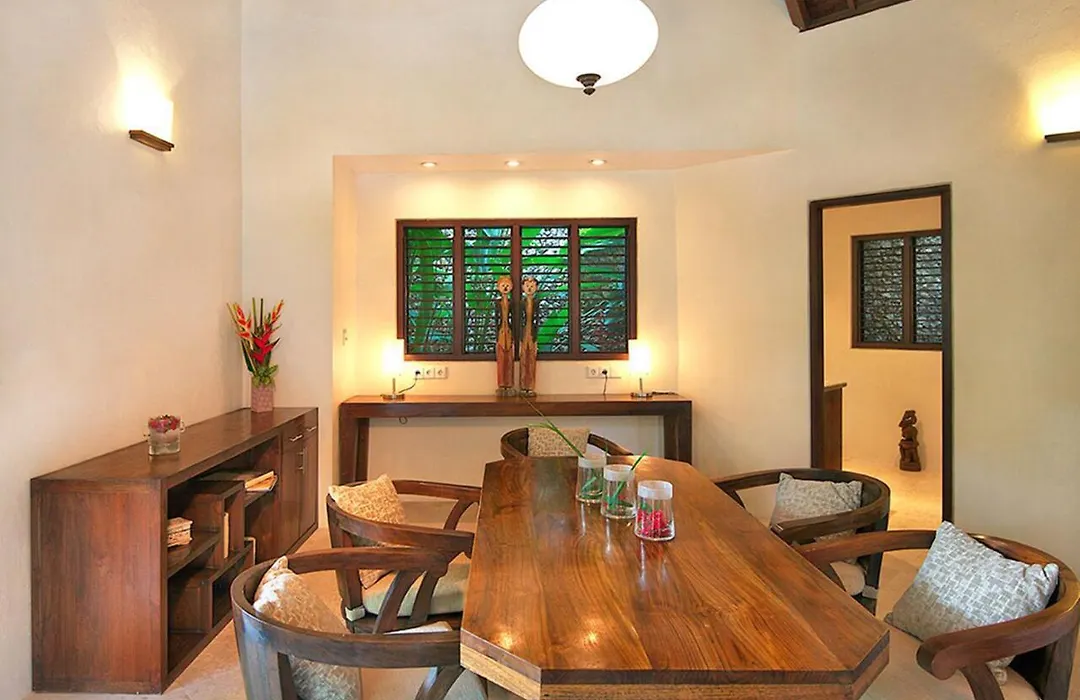 Villa Kubu Seminyak-1