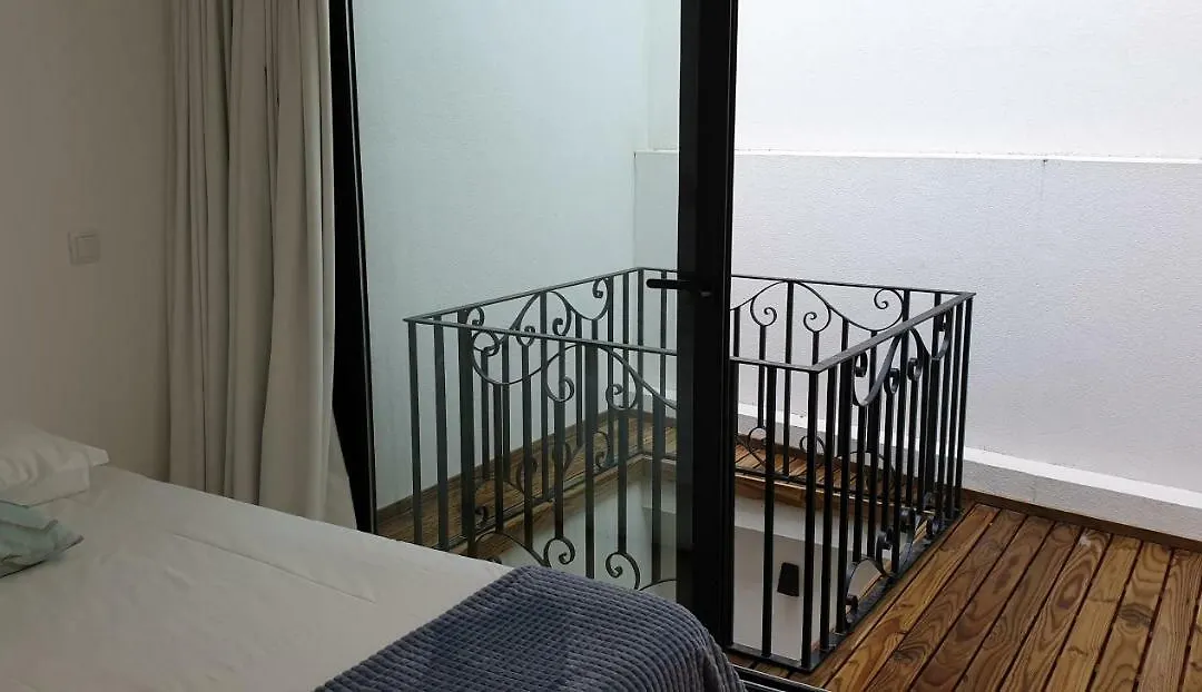 Cais Dos Mercanteis City House-1