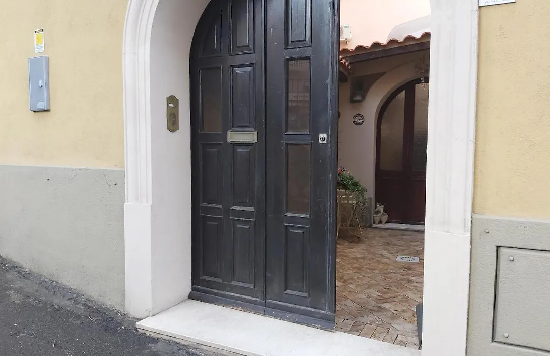 Casa dell'Artista singola e indipendente-1