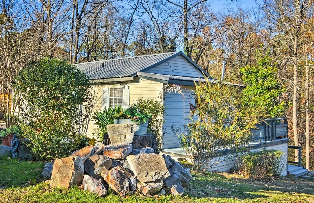 Cozy Mona Lisa Villa - Near Downtown Hot Springs-1