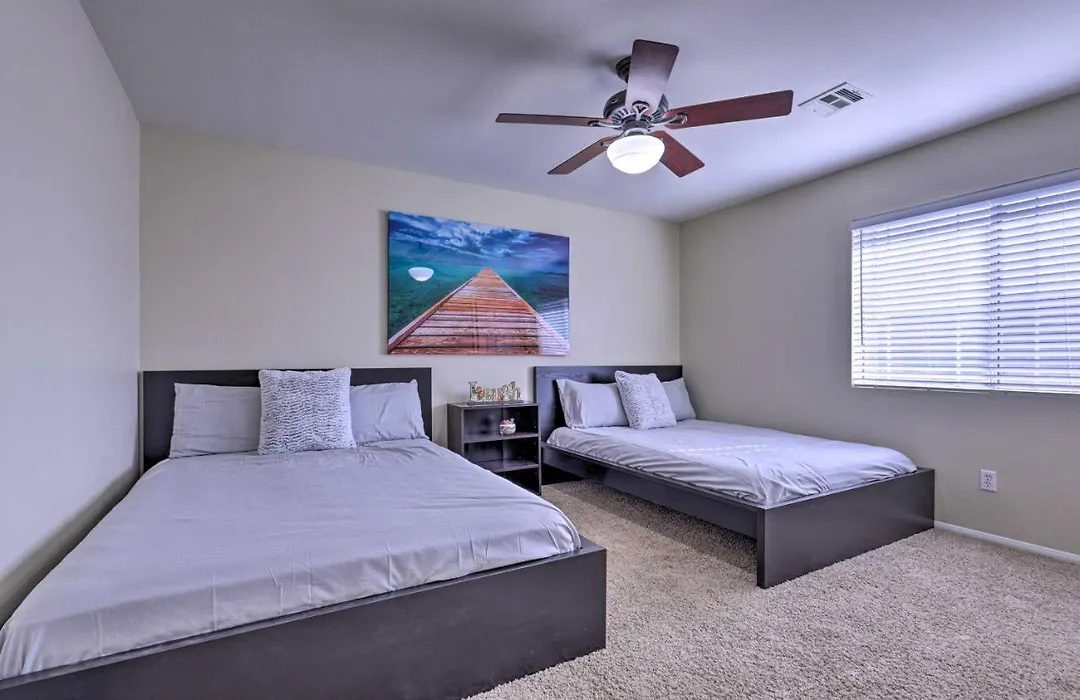 Luxurious Vegas Digs Hot Tub, Bbq, Cabana And More!-1