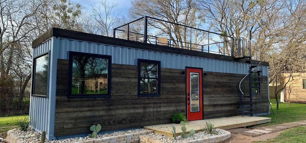 Beautiful New Container Home 12 Min. To Magnolia Waco Lodge for rent in