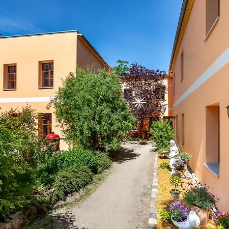 Idyllisches Haus Mitten In Berlin-2