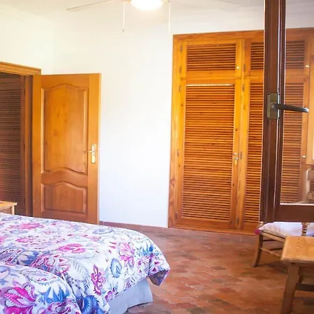 Villa Altozano with pool, barbeque, large garden,&fantastic sea views-2