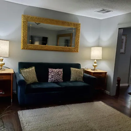 Chic Home Cabin Like Sleeps Up To 14 On 1.5 Acres-3
