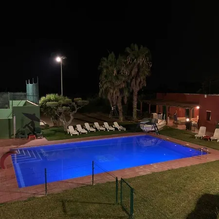 Private Estate For Groups Pool And Sports-3