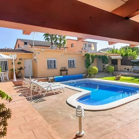 Chalet Con Piscina Privada Y Barbacoa-3