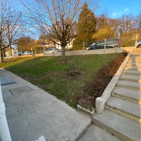 Maison entière avec jardin et une belle vue-3